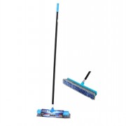 Outdoor Broom 17in