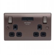 BG Bl/Nickel Socket + USB
